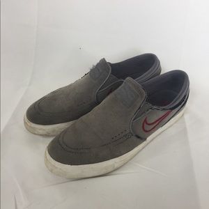 Skated janoski slip ons